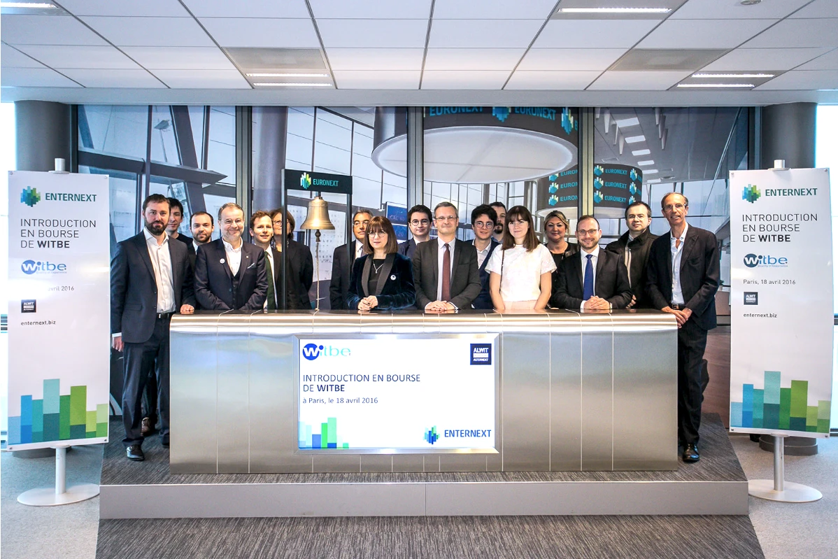 Witbe team at the 2016 IPO ceremony in Paris celebrating the company’s stock market listing.